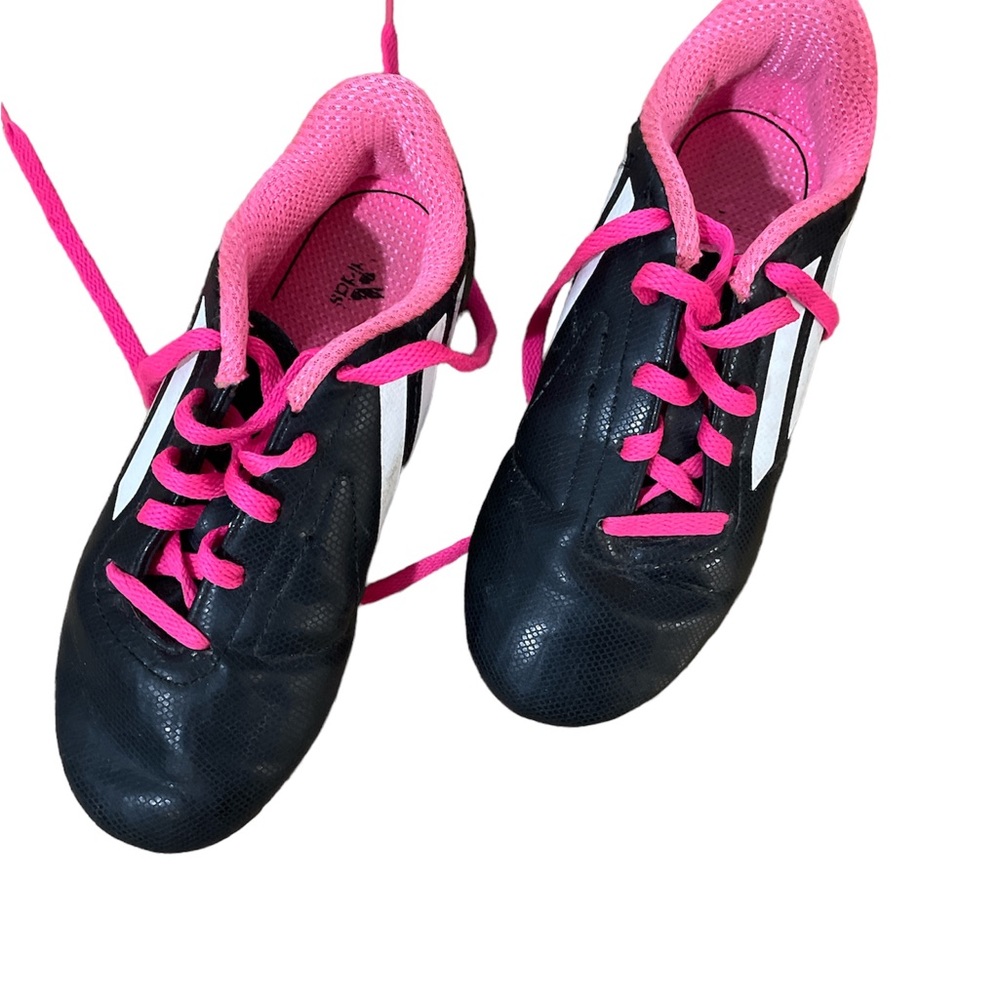 Adidas girls pink black cleats 13.5 great for soccer lacrosse fall sports